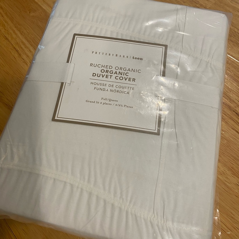 Pottery Barn Teen Ruched Organic Duvet Cover